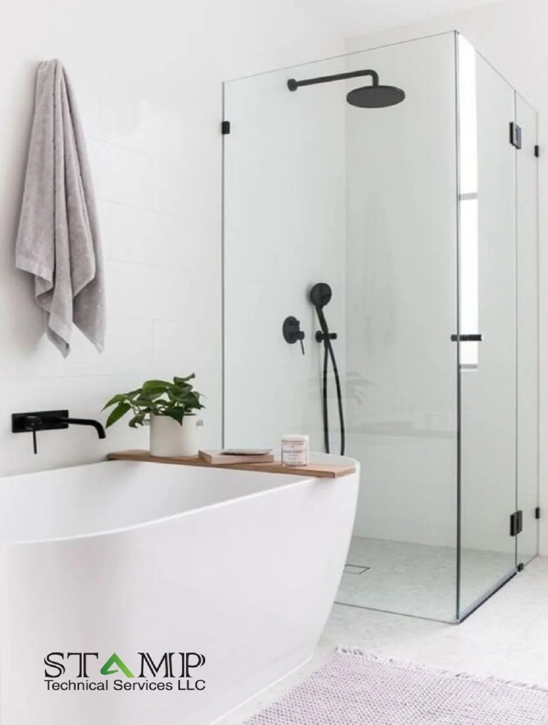 White bathtub bathroom design dubai