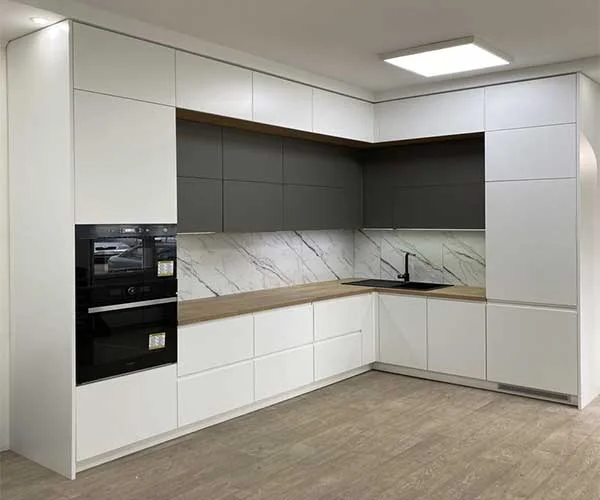 Kitchen renovation project in Dubai by Stamp Technical Services, image 2